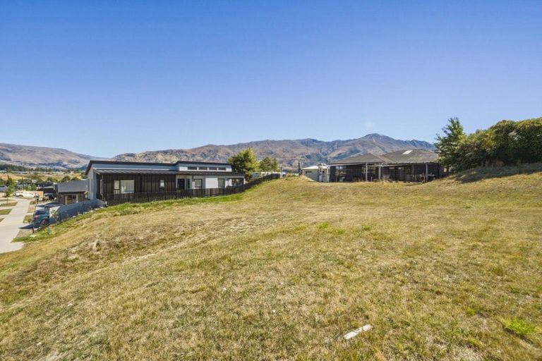 Photo of property in 38 Clearview Street, Wanaka, 9305