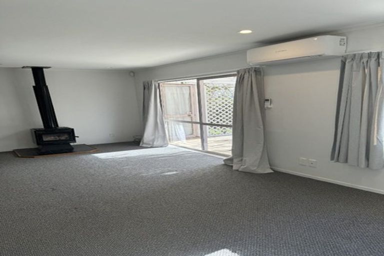 Photo of property in 240b Te Atatu Road, Te Atatu South, Auckland, 0610