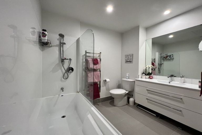 Photo of property in Kate Sheppard Apartments, 3b/42 Molesworth Street, Thorndon, Wellington, 6011