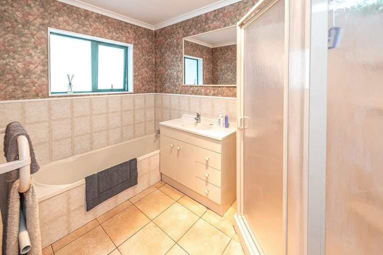 Photo of property in 31 Kakaho Drive, Tawhero, Whanganui, 4501