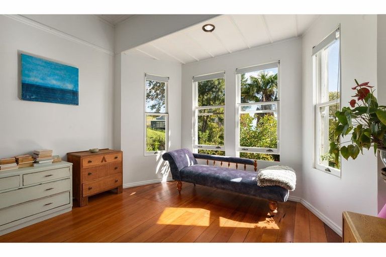 Photo of property in 150 Thames Coast Sh25 Road, Whakatete Bay, Thames, 3575