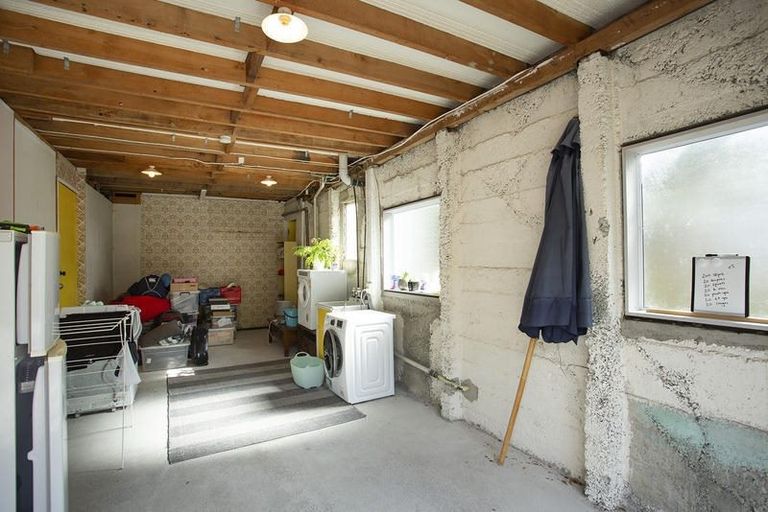 Photo of property in 94 Centennial Avenue, Helensburgh, Dunedin, 9010