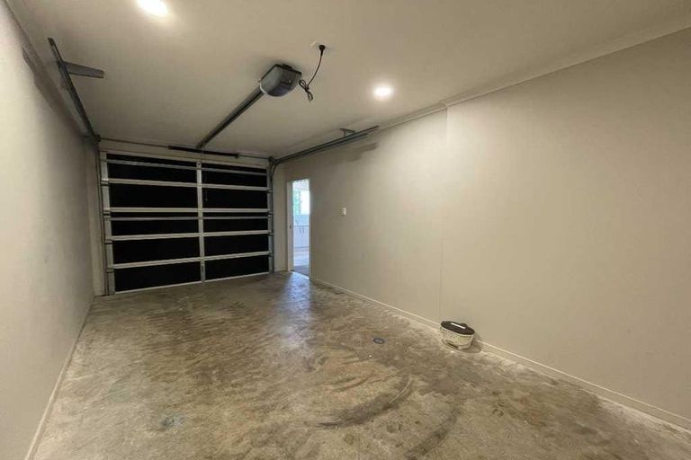 Photo of property in 23 Warbler Crescent, Papakura, 2110