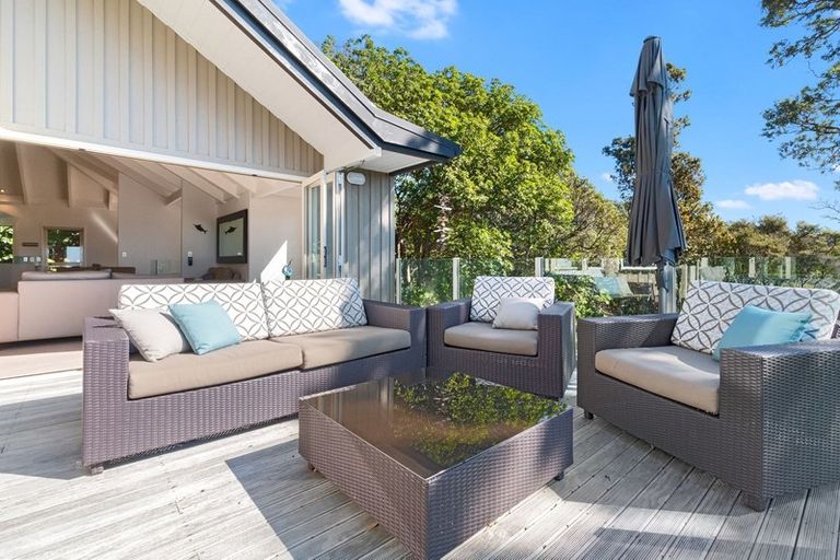 Photo of property in 51 Mount Avenue, Pauanui, Hikuai, 3579