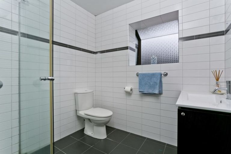 Photo of property in 4 Kiri Place, Mairangi Bay, Auckland, 0630