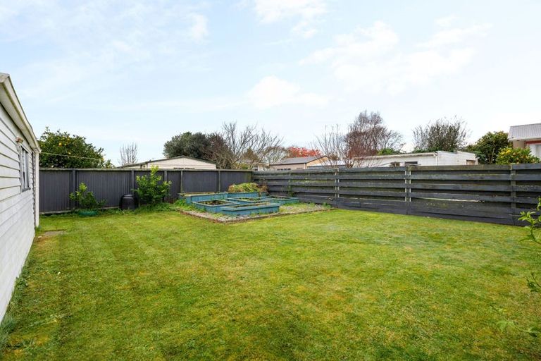 Photo of property in 104 Collins Road, Melville, Hamilton, 3206