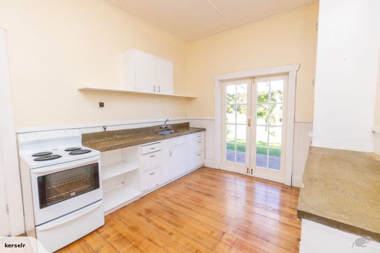 Photo of property in 56 Saint Davids Street, Lyttelton, 8082