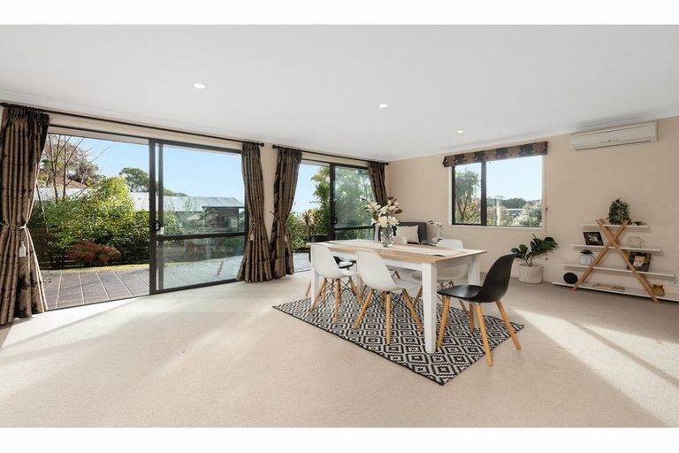 Photo of property in 31 Bateleur Close, Welcome Bay, Tauranga, 3112