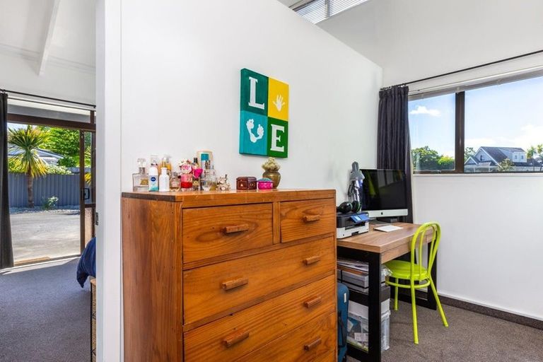 Photo of property in 98 Hyde Avenue, Richmond Heights, Taupo, 3330