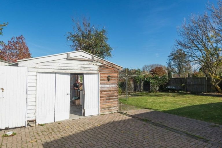 Photo of property in 10 Paddington Street, Northcote, Christchurch, 8052