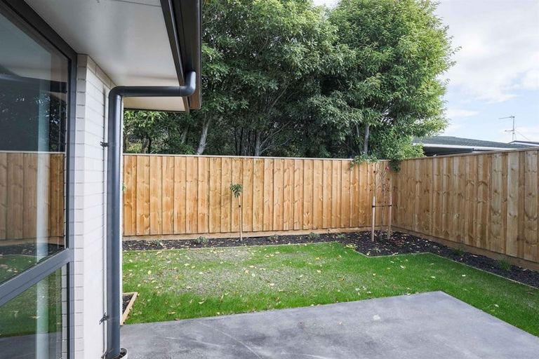 Photo of property in 2/14 Woodhouse Street, Linwood, Christchurch, 8062