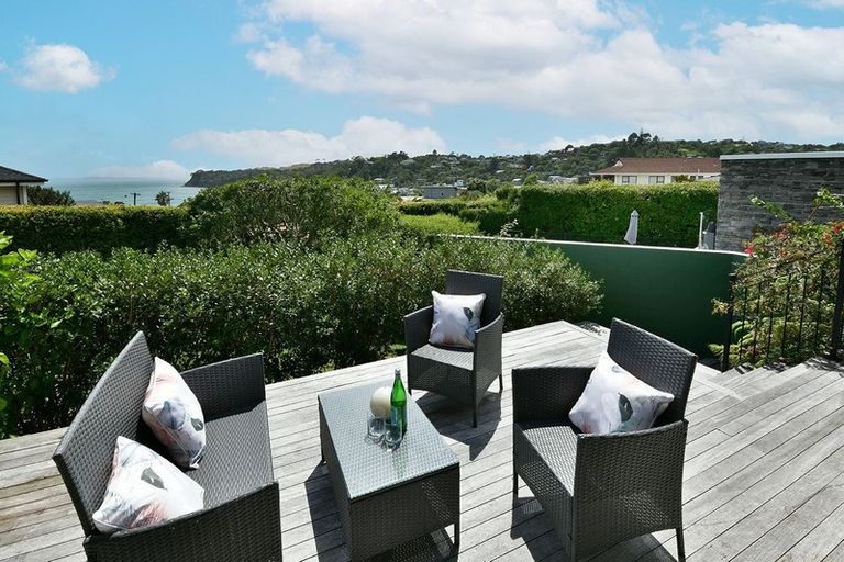 Photo of property in 45 Tindalls Bay Road, Tindalls Beach, Whangaparaoa, 0930