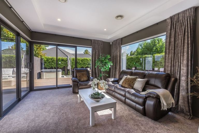 Photo of property in 11 Natalie Place, Harewood, Christchurch, 8051