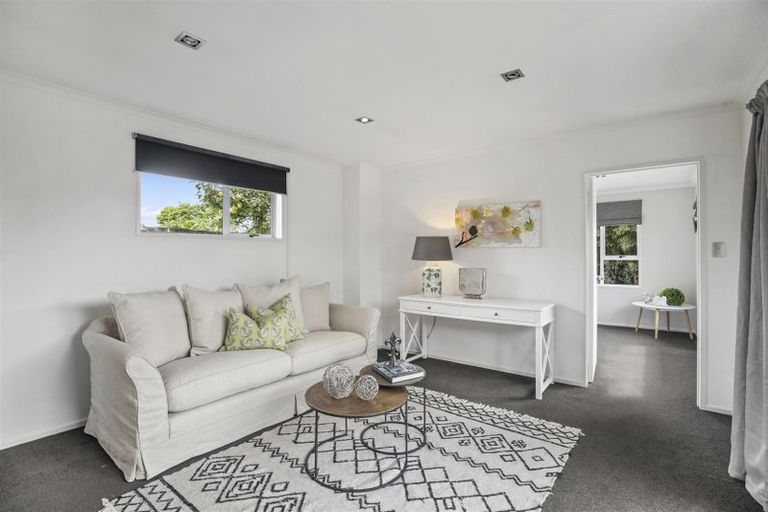 Photo of property in 9 Oakfield Street, Burnside, Christchurch, 8053