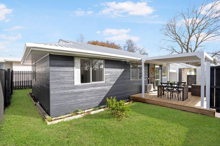 Photo of property in 10a Cramond Drive, Mangere East, Auckland, 2024