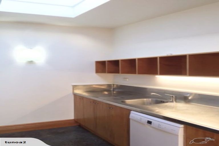 Photo of property in 84 Elizabeth Street, Mount Victoria, Wellington, 6011