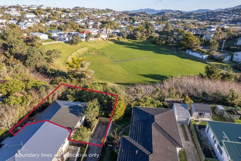 Photo of property in 21b Colchester Crescent, Newlands, Wellington, 6037
