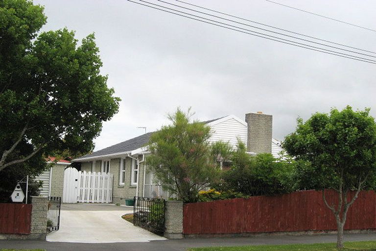 Photo of property in 5 Sandringham Place, Bryndwr, Christchurch, 8053