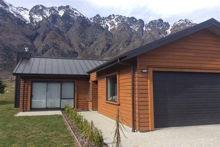 Photo of property in 13 Glenfiddich Road, Jacks Point, Queenstown, 9371