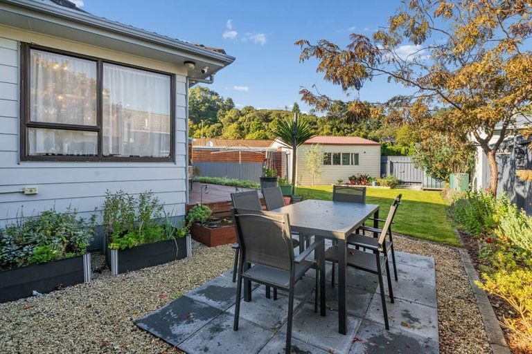 Photo of property in 6 Topaz Street, Birchville, Upper Hutt, 5018