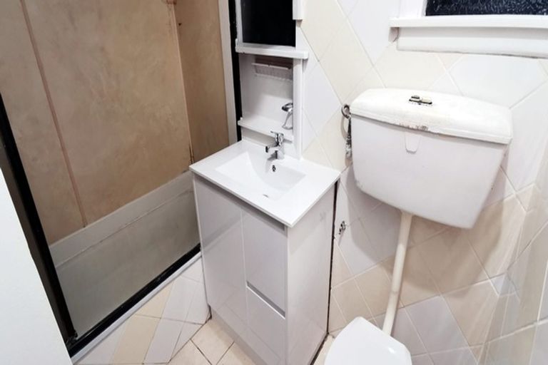 Photo of property in 13a Viola Avenue, Mangere East, Auckland, 2024