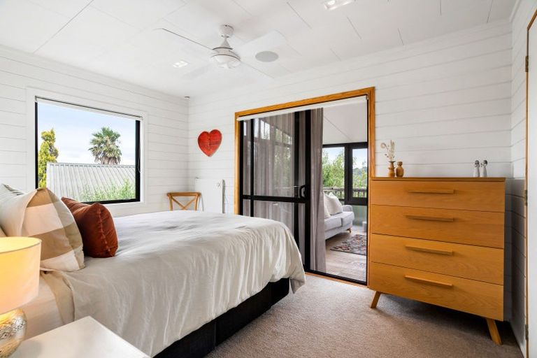 Photo of property in 130 Tirohanga Drive, Whangamata, 3620