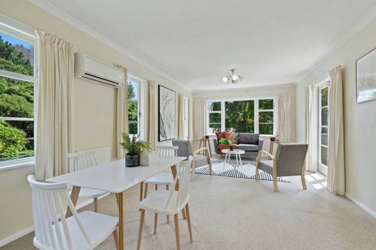 Photo of property in 546 Stokes Valley Road, Stokes Valley, Lower Hutt, 5019