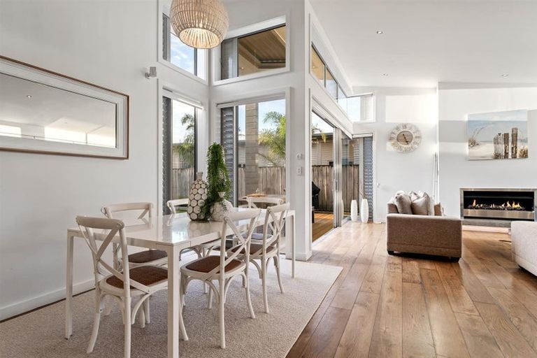 Photo of property in 39 Paraoa Crescent, Omaha, 0986