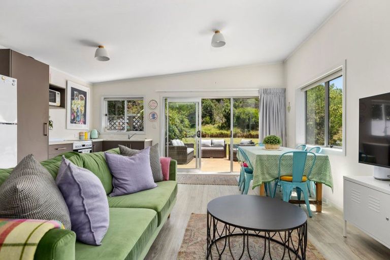 Photo of property in 56 Pinedale Crescent, Riversdale Beach, Masterton, 5872