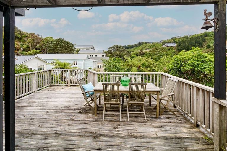 Photo of property in 24 Butt Street, Brooklyn, Wellington, 6021