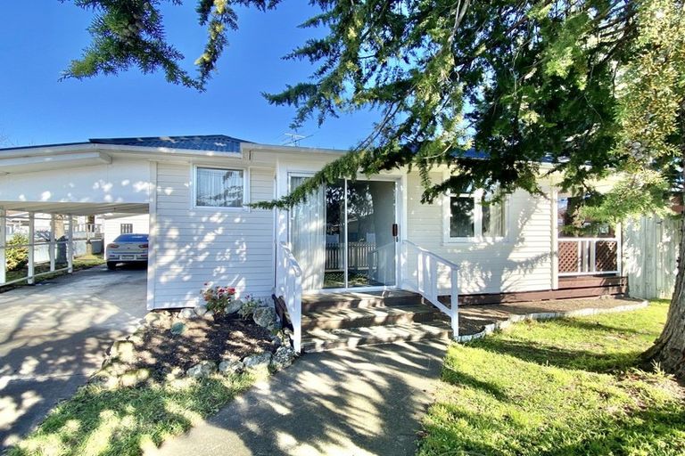 Photo of property in 207 Belvedere Road, Carterton, 5713