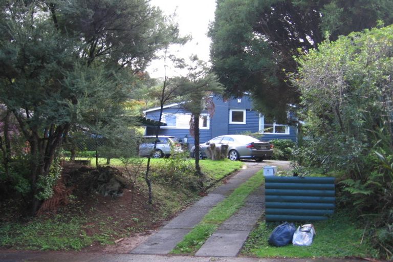 Photo of property in 141 Woodlands Park Road, Titirangi, Auckland, 0604