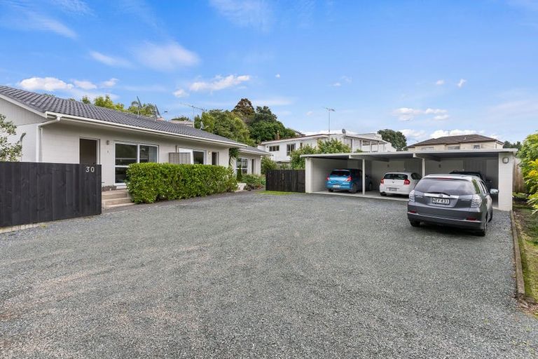 Photo of property in 30 Chartwell Avenue, Glenfield, Auckland, 0629