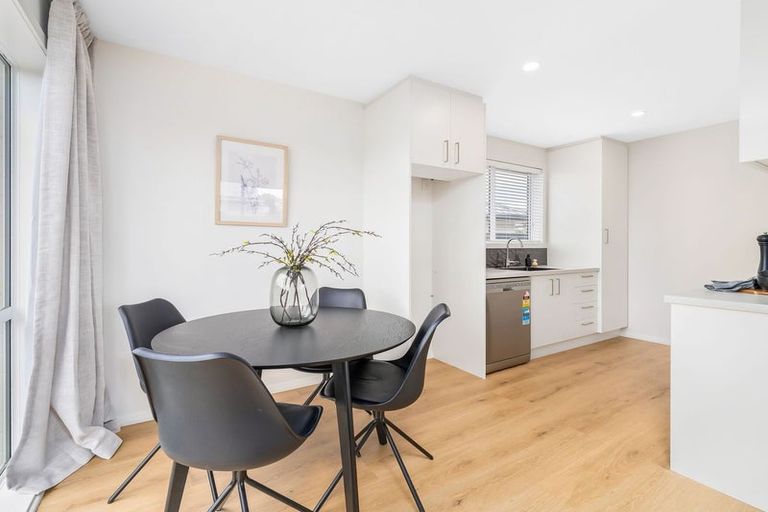 Photo of property in 15 Pethig Place, Halswell, Christchurch, 8025