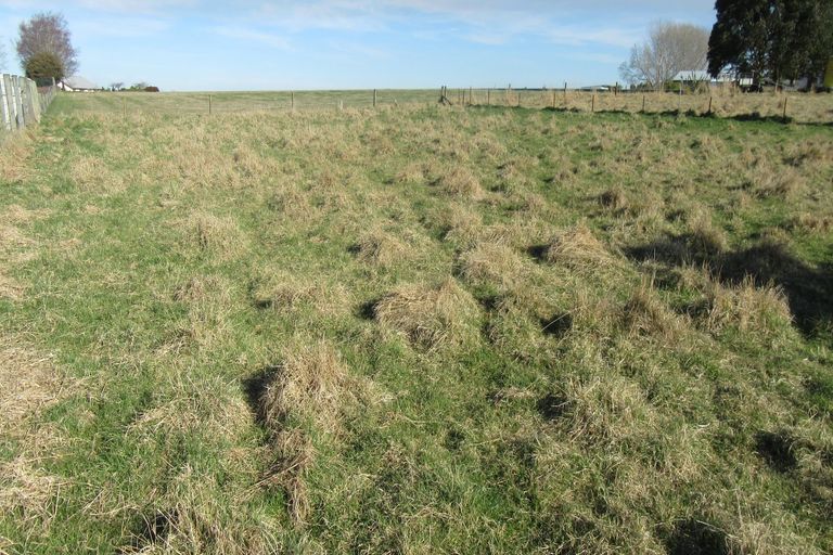 Photo of property in 69 Timaru Road, Waimate, 7924