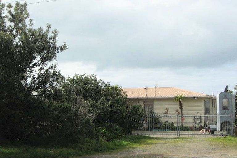 Photo of property in 23 Clifton Road, Haumoana, 4102