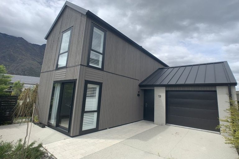 Photo of property in 13 Mulholland Drive, Jacks Point, 9371