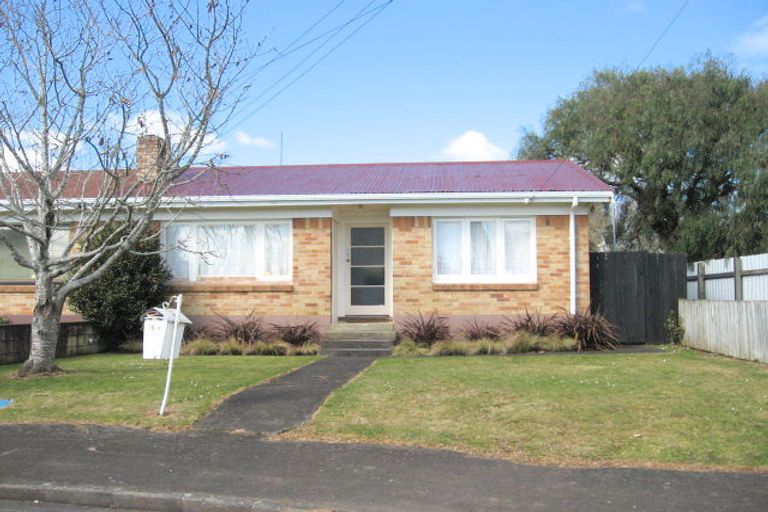 Photo of property in 16a Elizabeth Street, Papakura, 2110