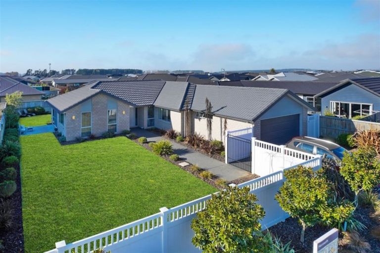Photo of property in 26 Bayliss Drive, Kaiapoi, 7630