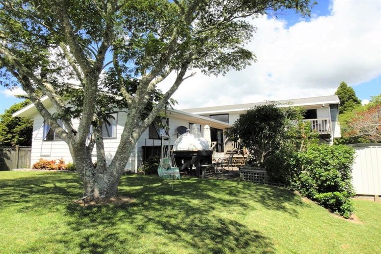 Photo of property in 136 One Tree Point Road, One Tree Point, 0118