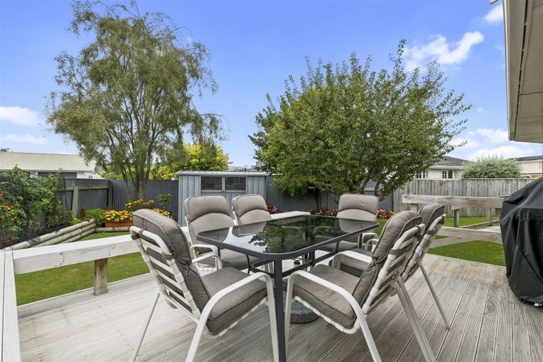 Photo of property in 19 Burn Street, Levin, 5510