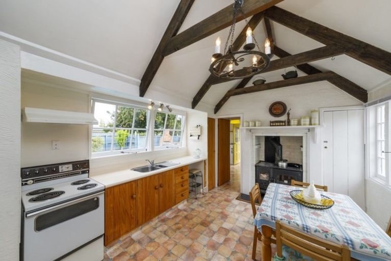 Photo of property in 15 Daniell Street, Bulls, 4818