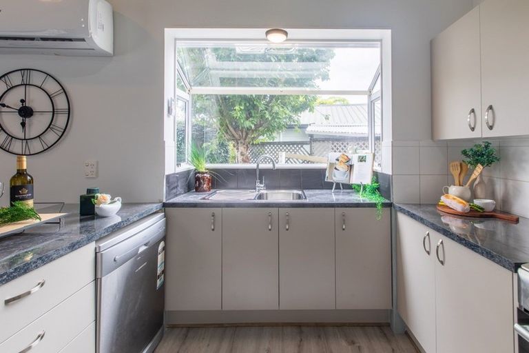 Photo of property in 9 Garland Drive, St Andrews, Hamilton, 3200