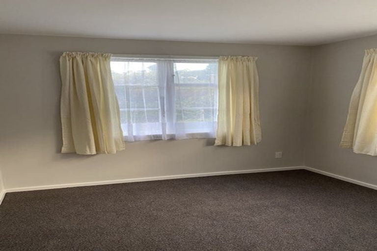 Photo of property in 17a Stephen Street, Johnsonville, Wellington, 6037