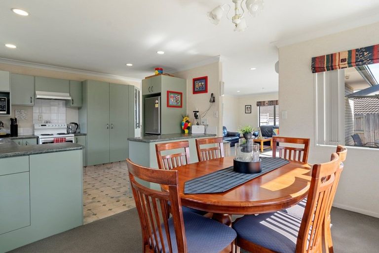 Photo of property in 8 Brackenburn Drive, Ohauiti, Tauranga, 3112