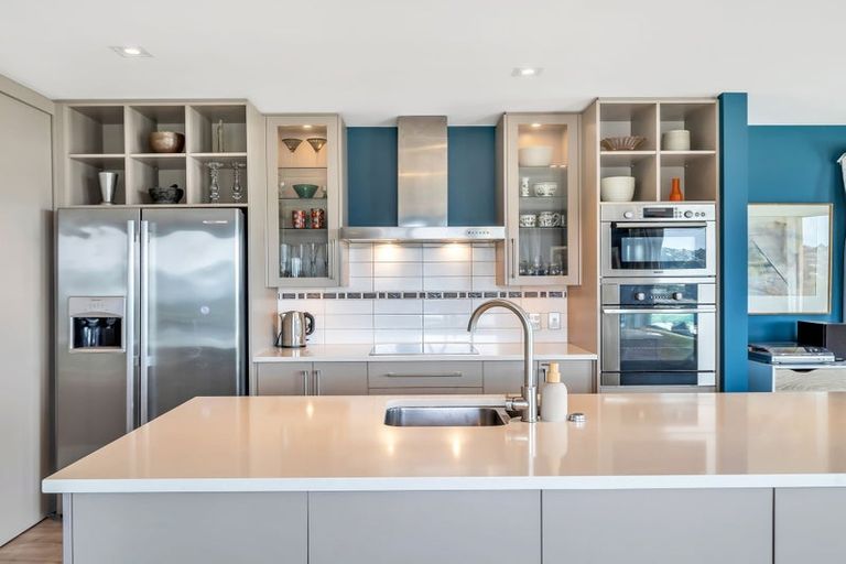 Photo of property in 18 Ravensdale Rise, Westmorland, Christchurch, 8025