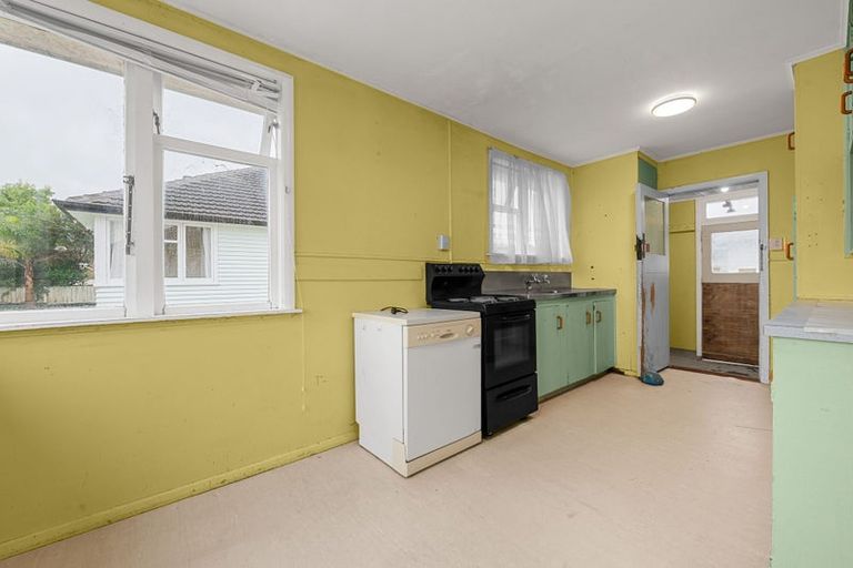 Photo of property in 46 Pollen Crescent, Melville, Hamilton, 3206