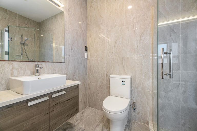 Photo of property in 5a Woodside Road, Massey, Auckland, 0614