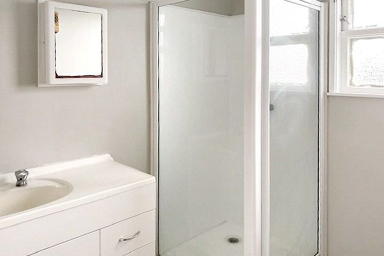 Photo of property in 10 Kennedy Street, Foxton Beach, Foxton, 4815