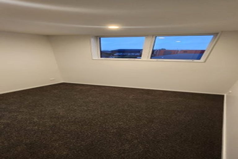 Photo of property in 2/37 Woodville Street, Edgeware, Christchurch, 8013
